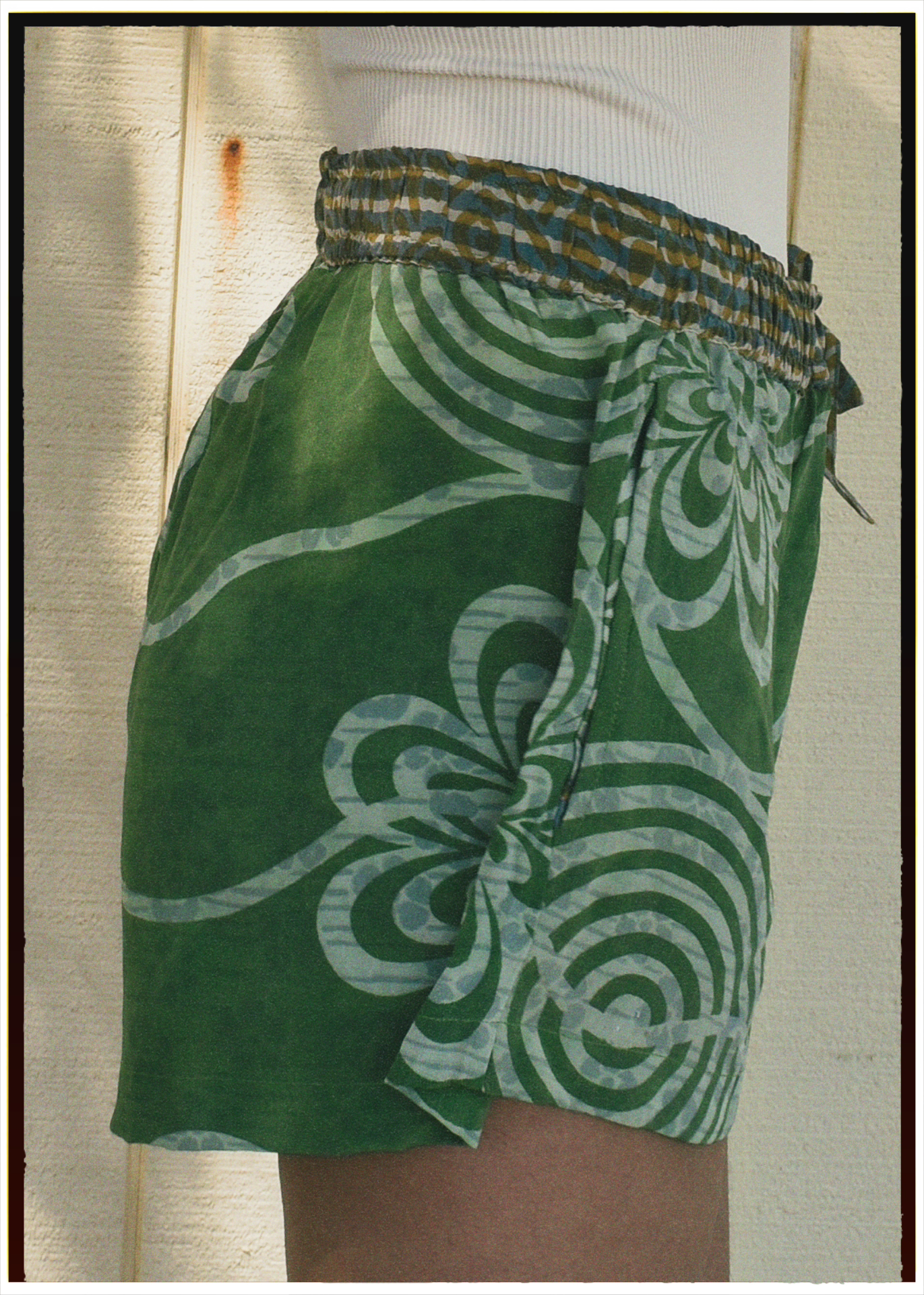Fumaria Silk Shorts ~ Kiwi XS