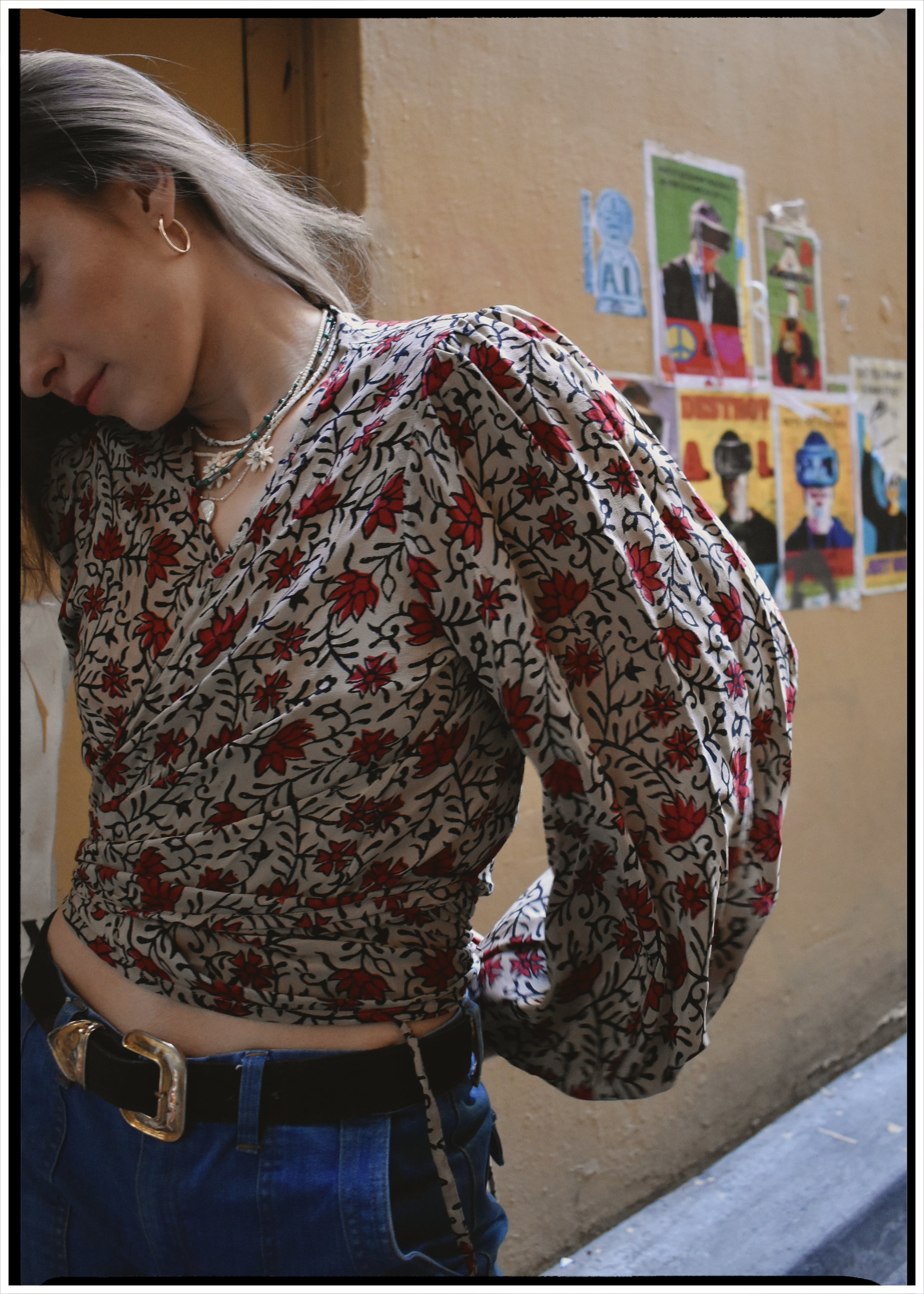 Hoya Silk Crepe Balloon Sleeve Wrap Top ~ Shale M
