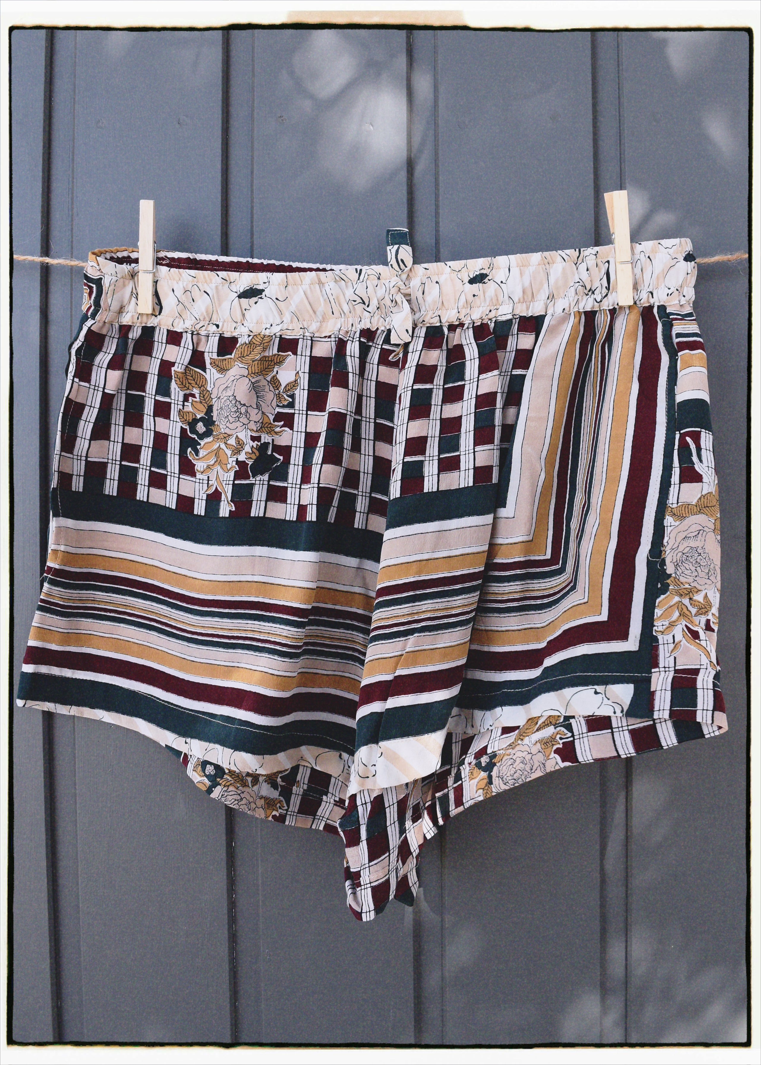 Fumaria Silk Shorts ~ Elfin L