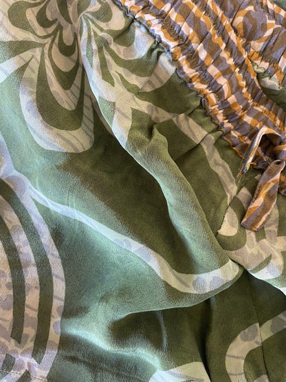 Fumaria Silk Shorts ~ Kiwi XS