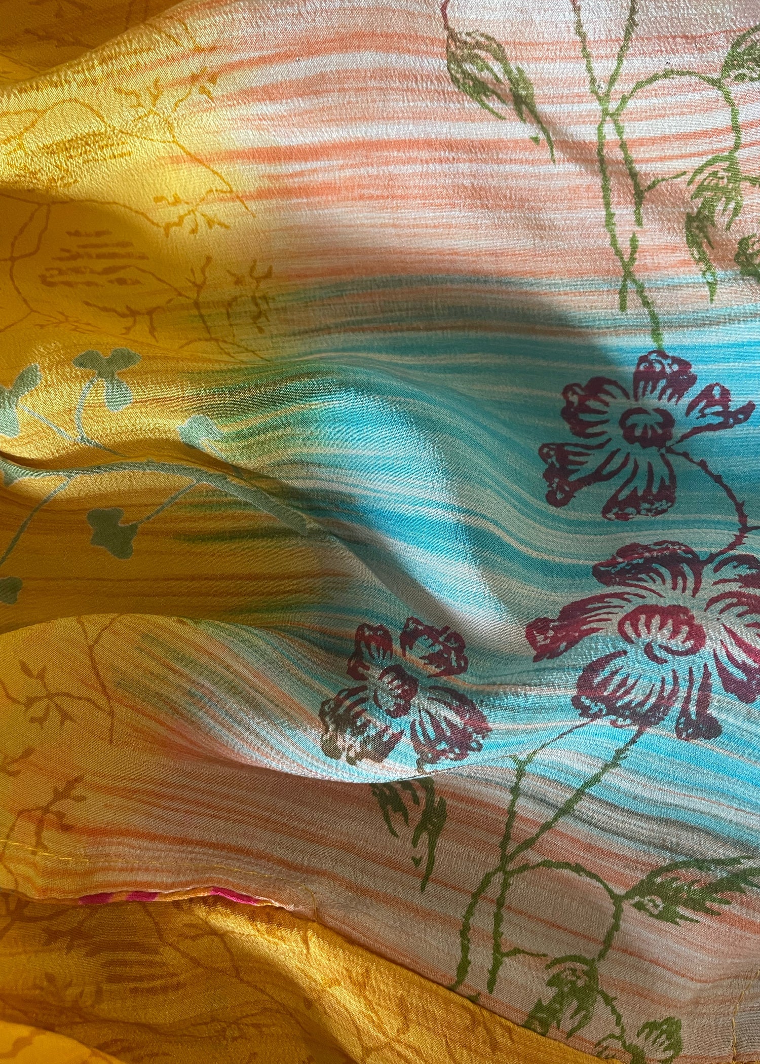 Fumaria Silk Shorts ~ Golden XS