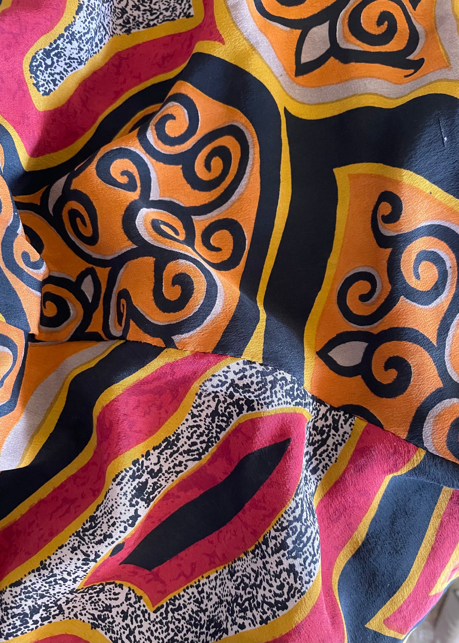 Fumaria Silk Shorts ~ Celosia S