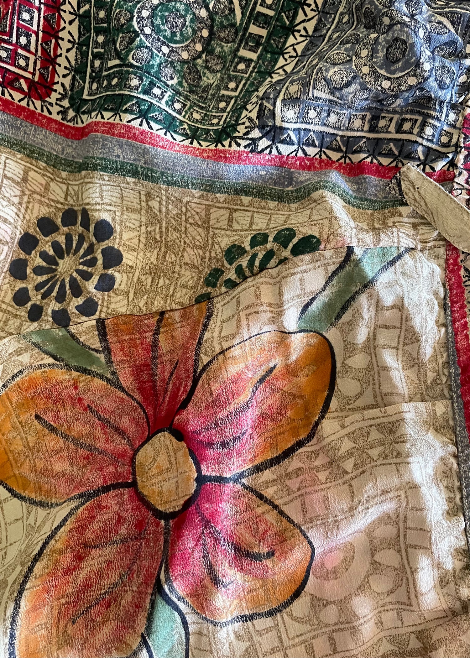 Fumaria Silk Shorts ~ Moth M