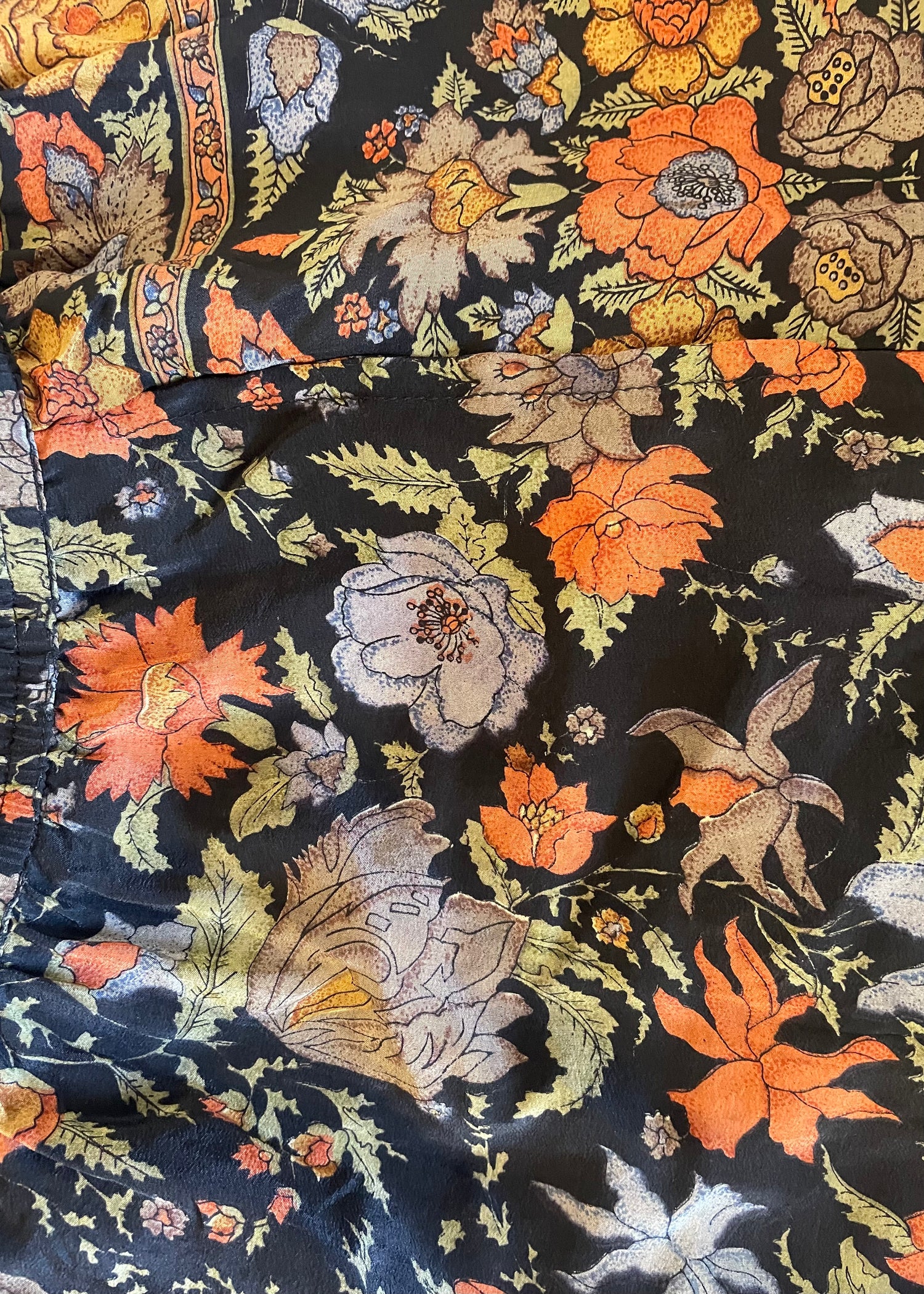 Fumaria Silk Shorts ~ Nero XL