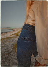 Load image into Gallery viewer, Armeria Plait 70&#39;s Denim Jeans
