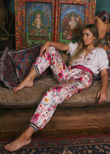 Load image into Gallery viewer, Elbertine Luxury Silk Leisure Pants
