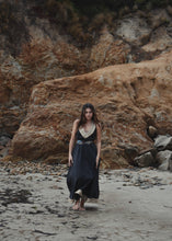 Load image into Gallery viewer, Oenothera Linen Maxi Dress
